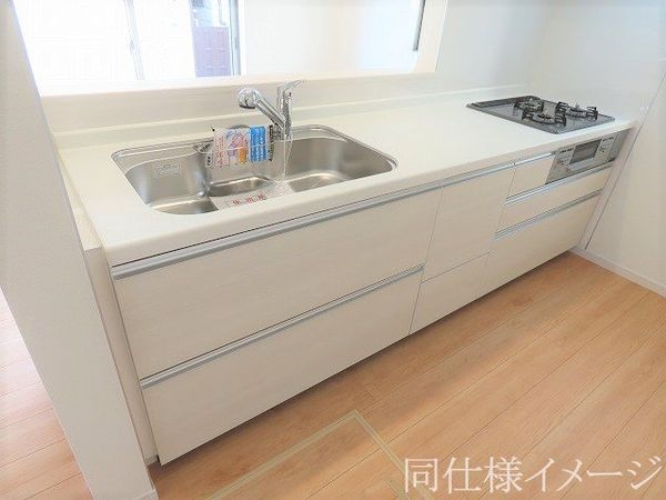 尼崎市食満３丁目　新築一戸建て　１号棟