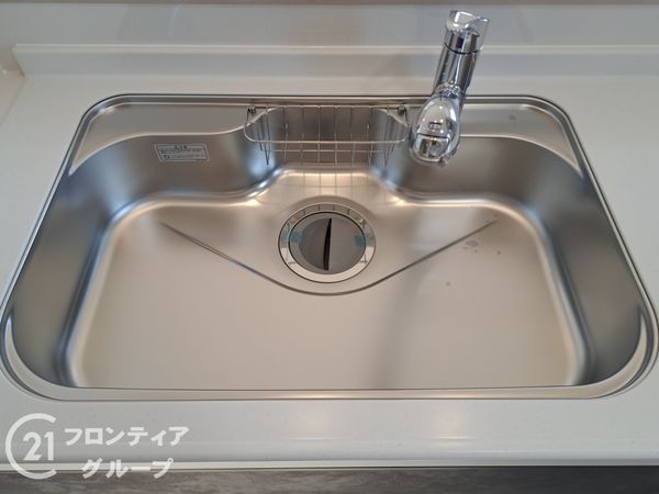 尼崎市食満３丁目　新築一戸建て　１号棟