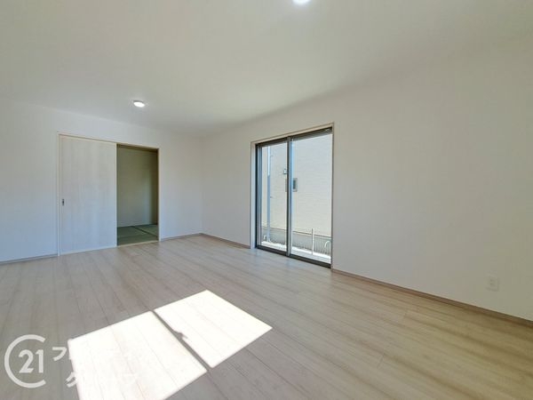 尼崎市食満３丁目　新築一戸建て　１号棟