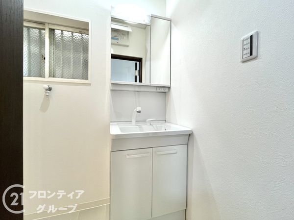 尼崎市稲葉荘４丁目の中古一戸建て