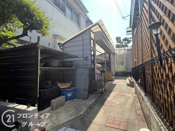西宮市浜甲子園１丁目の中古一戸建て