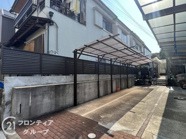 西宮市浜甲子園１丁目　中古一戸建て