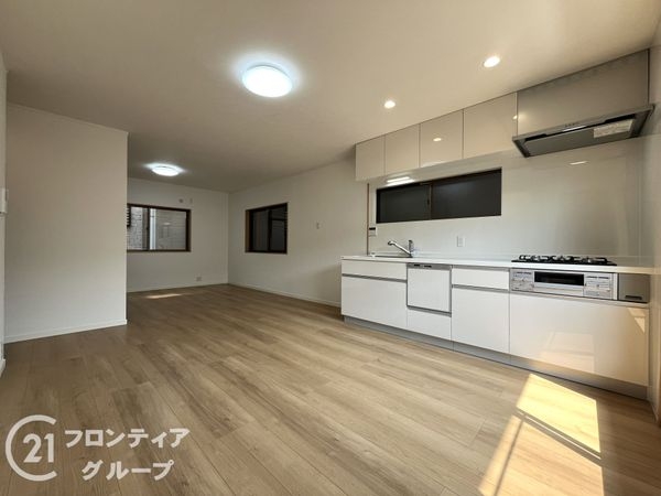 尼崎市長洲本通３丁目の中古一戸建て