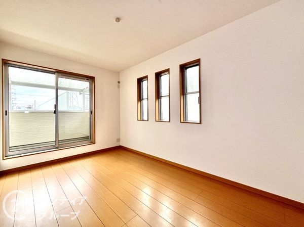 尼崎市南七松町２丁目の中古一戸建て