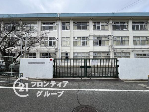 川西市湯山台1丁目の中古一戸建て(川西市立明峰小学校)