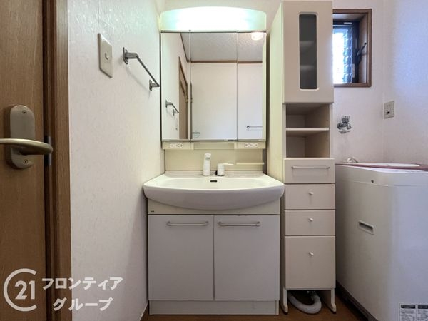 川西市湯山台１丁目の中古一戸建て