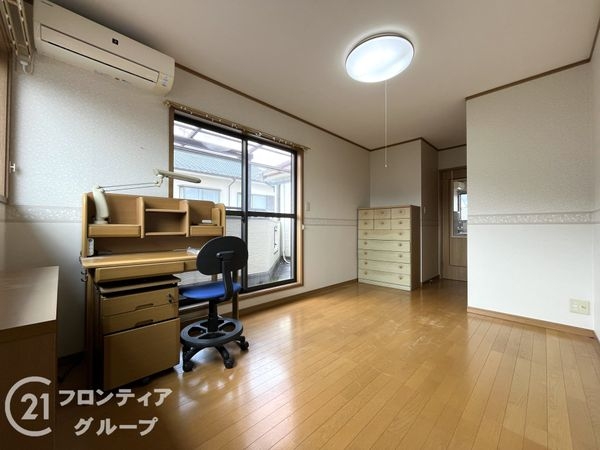 川西市湯山台１丁目の中古一戸建て