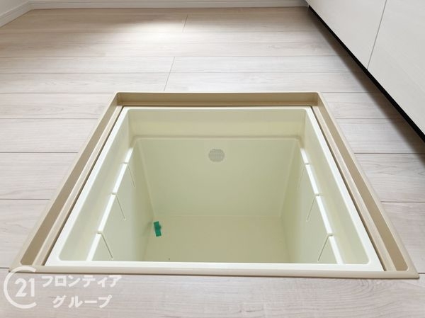 伊丹市高台５丁目　新築一戸建て　１期　４号棟