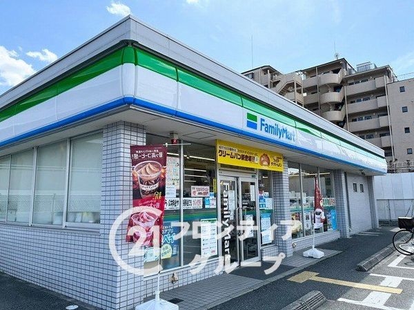 ろうきん昆陽コーポA棟 中古マンション(ファミリーマート伊丹昆陽店)