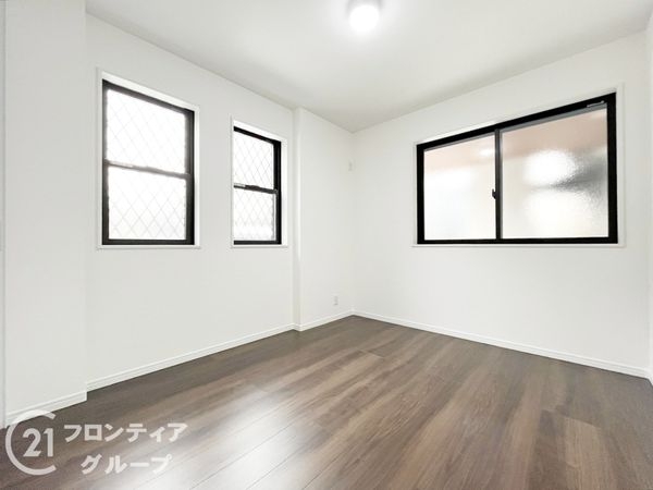 西宮市小松南町１丁目　新築一戸建て
