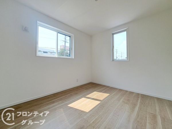 伊丹市寺本２丁目　新築一戸建て　第３期　１６号棟