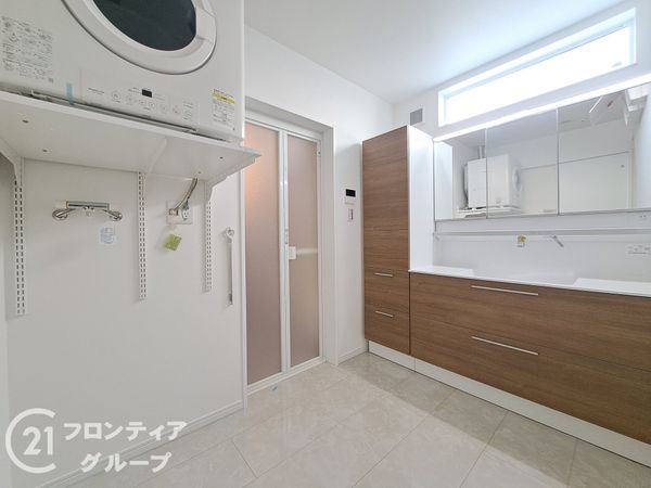 伊丹市寺本２丁目　新築一戸建て　第３期　１６号棟