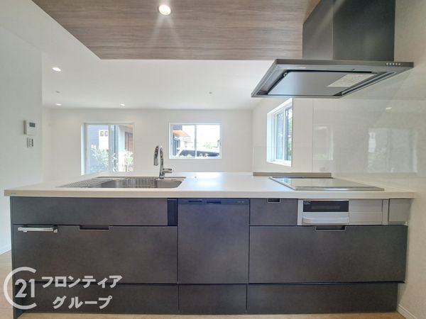 伊丹市寺本２丁目　新築一戸建て　第３期　１６号棟