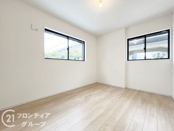 伊丹市南野北４丁目　新築一戸建て　１期　１号棟