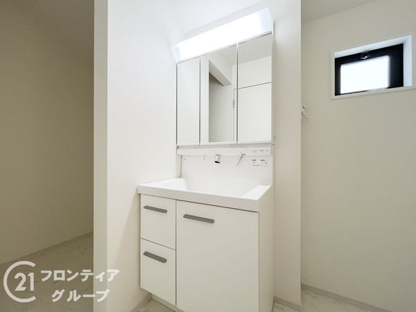 伊丹市南野北４丁目　新築一戸建て　１期　１号棟