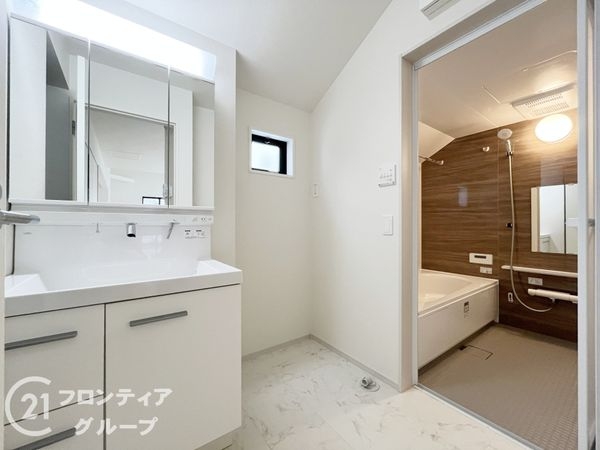 伊丹市南野北４丁目　新築一戸建て　１期　１号棟