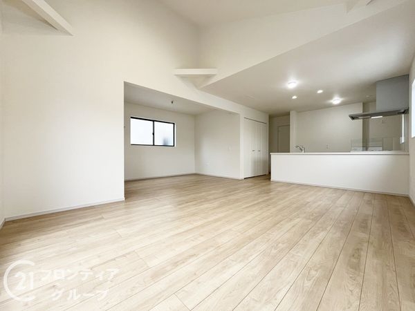 伊丹市南野北４丁目　新築一戸建て　１期　１号棟