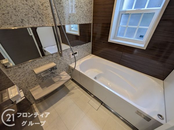西宮市南甲子園３丁目　中古一戸建て　１号棟