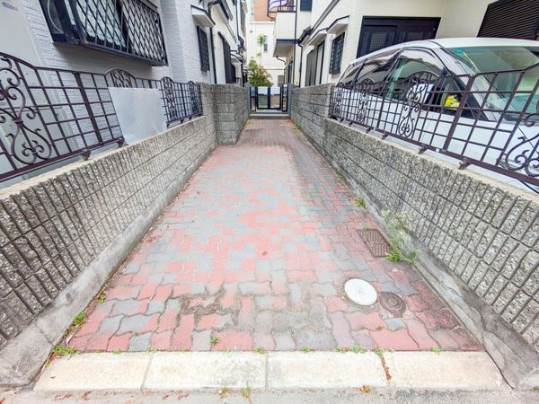 西宮市今津二葉町　中古一戸建て