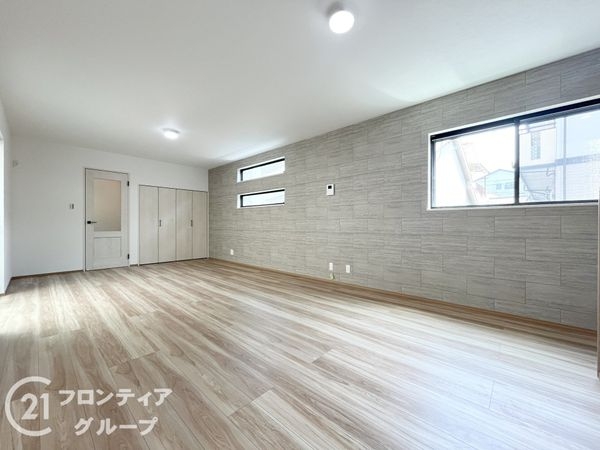 尼崎市道意町５丁目　新築一戸建て