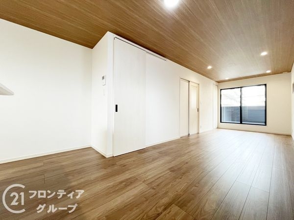 尼崎市大庄北４丁目　新築一戸建て