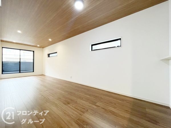 尼崎市大庄北４丁目　新築一戸建て