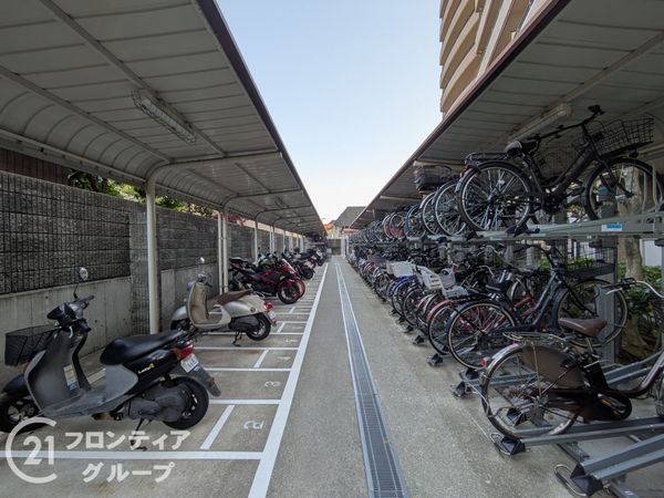 コスモ伊丹ガーデンズ　中古マンション