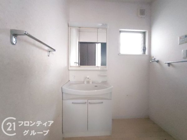 尼崎市東園田町３丁目の中古一戸建て
