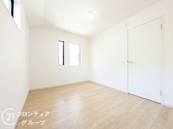 西宮市石在町　新築一戸建て　１号棟