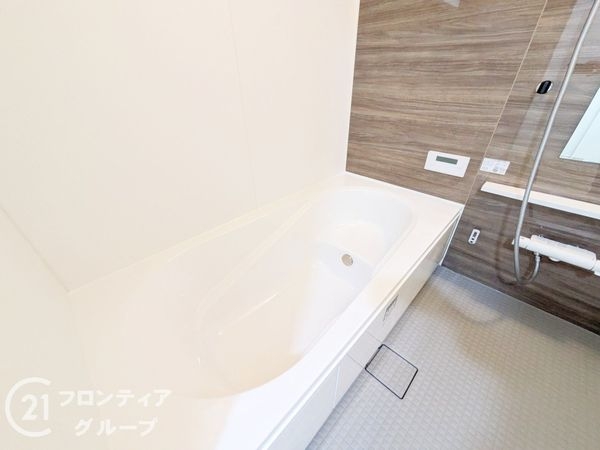 西宮市石在町　新築一戸建て　１号棟