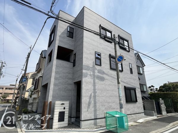 西宮市甲子園町　新築一戸建て