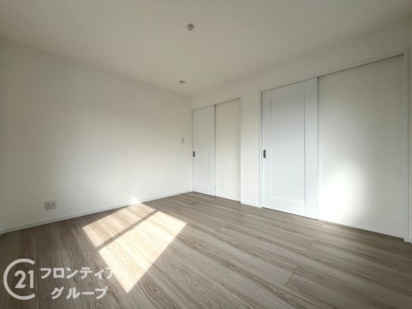 西宮市甲子園町　新築一戸建て