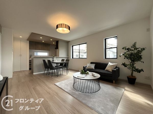 西宮市甲子園町　新築一戸建て
