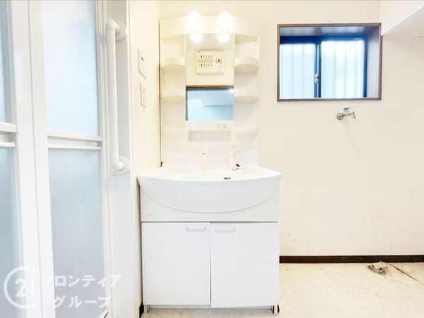 伊丹市昆陽泉町１丁目の中古一戸建て
