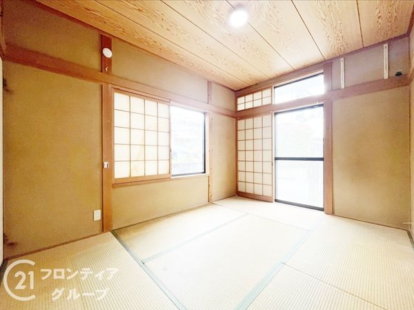 伊丹市昆陽泉町１丁目の中古一戸建て