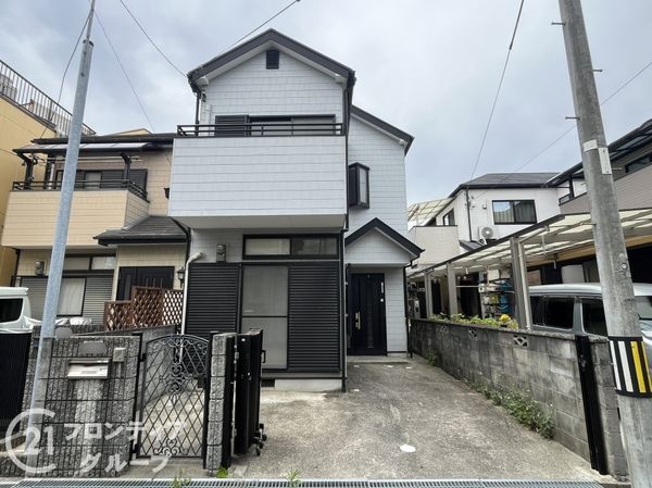 伊丹市昆陽泉町１丁目　中古一戸建て
