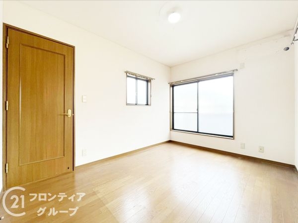 伊丹市昆陽泉町１丁目の中古一戸建て