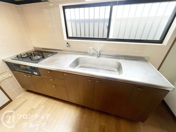 伊丹市昆陽泉町１丁目の中古一戸建て