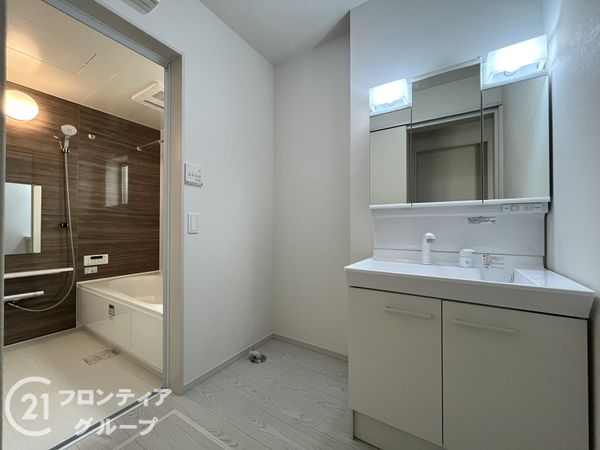 尼崎市大西町２丁目　新築一戸建て　１期　１号棟