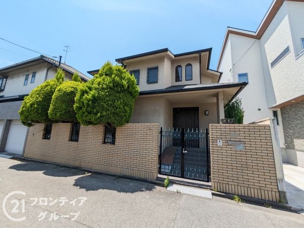 西宮市甲子園砂田町　中古一戸建て