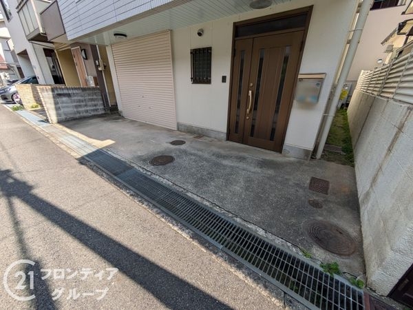 西宮市小松東町２丁目の中古一戸建て