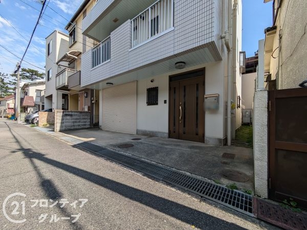西宮市小松東町２丁目の中古一戸建て