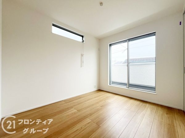 伊丹市安堂寺町７丁目　新築一戸建て
