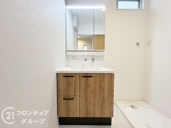伊丹市安堂寺町７丁目　新築一戸建て