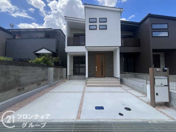 尼崎市東園田町７丁目　新築一戸建て　第２　２号地