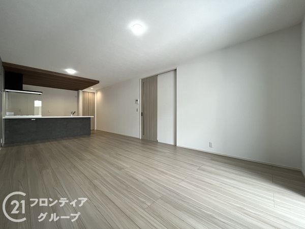 尼崎市東園田町７丁目　新築一戸建て　第２　1号地