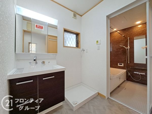 伊丹市東野４丁目の中古一戸建て