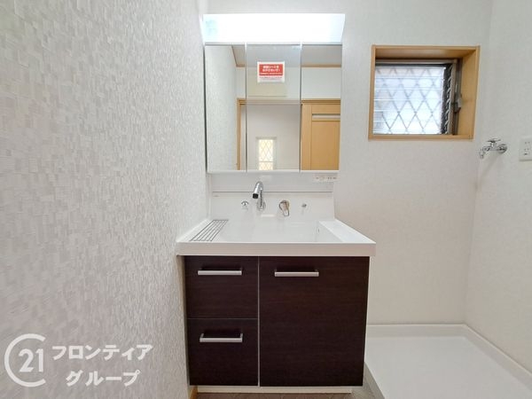 伊丹市東野４丁目の中古一戸建て