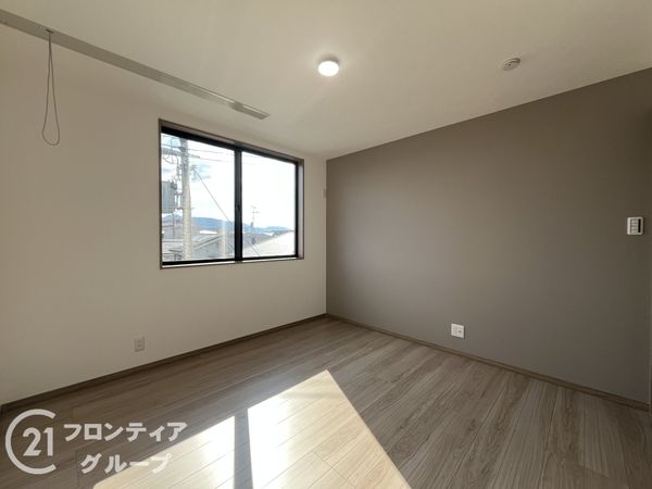 伊丹市荻野西２丁目　新築一戸建て