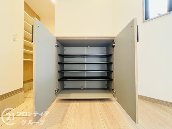 伊丹市荻野西２丁目　新築一戸建て